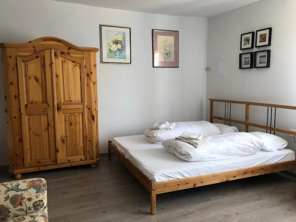 Harom Tarka Macska Apartmanok Sárospatak Esterno foto