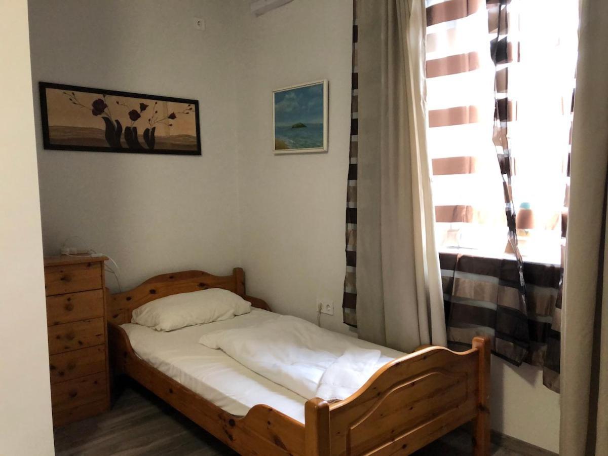 Harom Tarka Macska Apartmanok Sárospatak Esterno foto